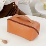 Travel cosmetic bag (Brown) - Image 2