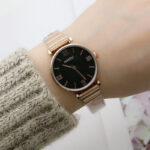 Simple corporate watch (Gold Black) - Image 4