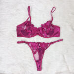 Leaf out crochet Bikini - Image 8