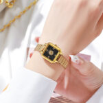 Retro Camellia watch [Gold Black]