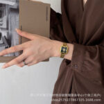 Retro Camellia watch [Gold Black] - Image 3