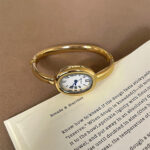 Bracelet oval shape watch [Gold White] - Image 2