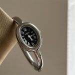 Bracelet oval shape watch [Silver Black]