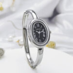 Bracelet oval shape watch [Silver Black] - Image 3