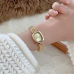 Popular Coco oval watch [Gold Gold]