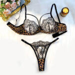Flirting seductive lingerie - Image 3