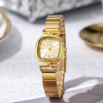 Rectangular HongKong watch [Gold]