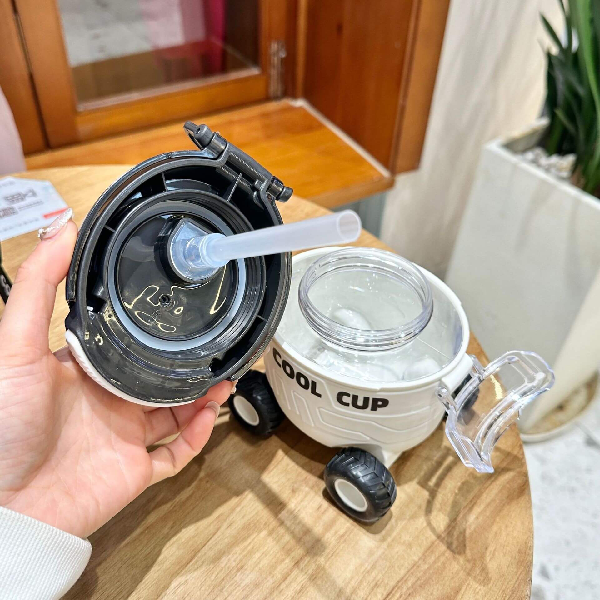 Cartoon Mars water bottle.0 (5)