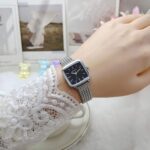 Fashionable net strap watch [ Silver Black ]