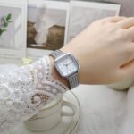 Fashionable net strap watch [ Silver White ]