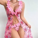 Floral pastoral nightgown set [Design]