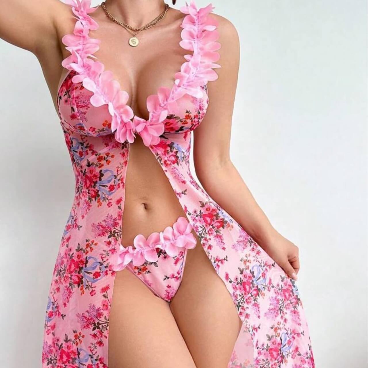 Floral pastoral nightgown set [Design]