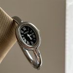 Bracelet oval shape watch [Silver Black]