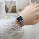 Fashionable net strap watch [ Silver Black ]