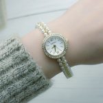 Rhinestone pearl strap watch (Gold)