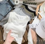 Sleeveless sports top - Image 2