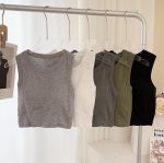 Sleeveless sports top